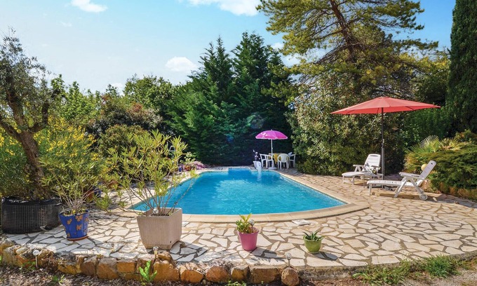 Saint-Julien-de-Peyrolas House | Beautiful home in St Julien de Peyrolas