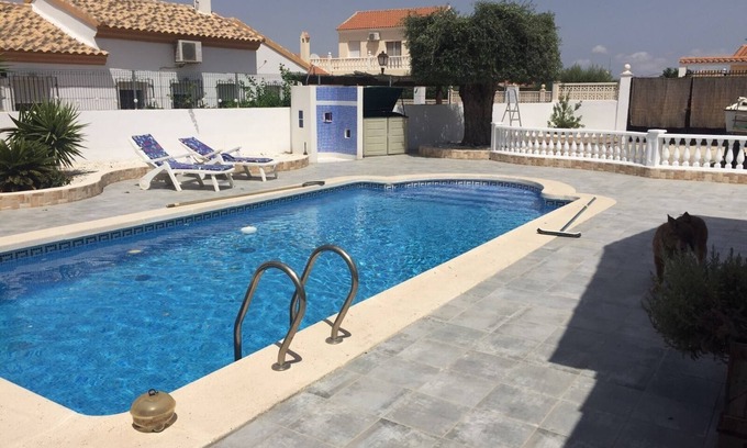 La Alfoquia Villa | Beautiful, fully equipped detached villa with a private swimming pool.