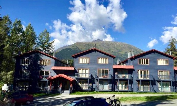 Alyeska Condo | Beautiful Girdwood Condo