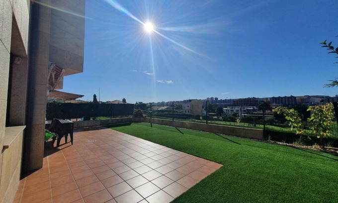 Santander Apartment | Beautiful ground floor with garden, pool and close to the beach, idela families
