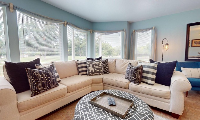 New Braunfels Condo | Beautiful Guadalupe River condo hideaway! WW D102 *Free Tubes with Rental*