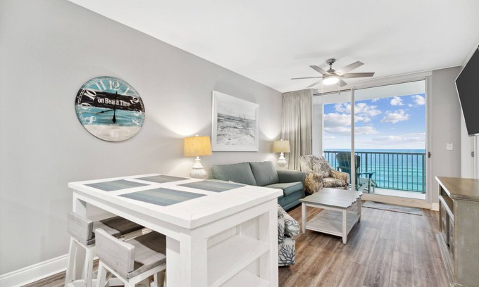 Long Beach Condo | BEAUTIFUL GULF FRONT CONDO WITH GREAT VIEWS POOLS AND BEACH!
