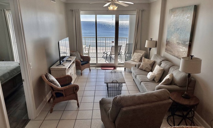 Gulf Shores Condo | Beautiful Gulf Front ~ 2BD 2BA ~ Large Balcony ~ Keyless Entry~Island Royale 503