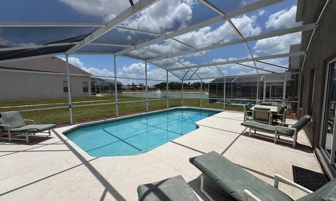 Davenport House | Beautiful Hampton Lakes Home with Large pool