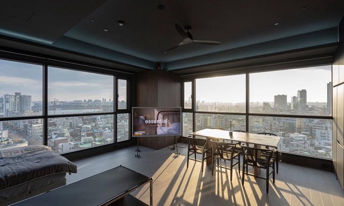 Mapo Condo | Beautiful Han River view, Luxury Seoul Stay