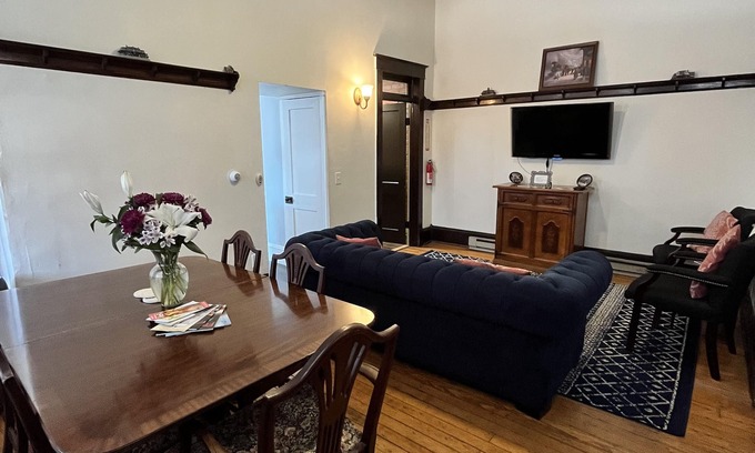 Brunswick Apartment | Beautiful: Historic, Hiking, Biking and C&O Canal near Harpers Ferry & Frederick