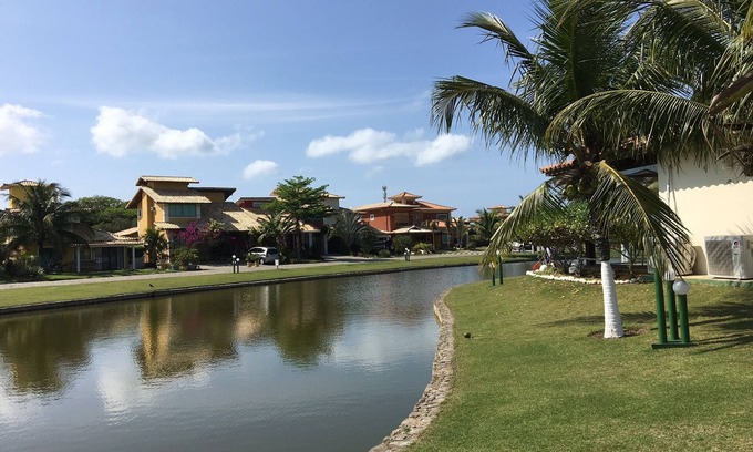 Praia Rasa House | Beautiful house in the best Manguinhos condo