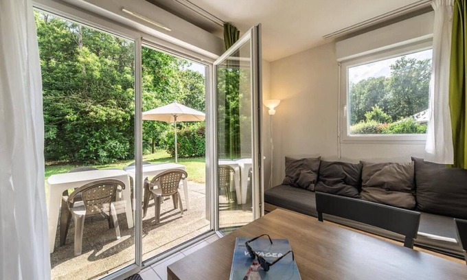 Saumur House | Beautiful holiday home with linen package