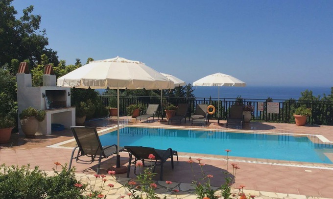 Mousata Villa | Beautiful Holiday Villa '- In Kefalonia (Lourdas) FREE WIFI