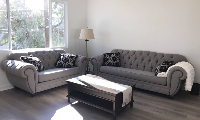 Goleta House | Beautiful Home 5 Minutes to UCSB Near Beaches 4 bedrooms
