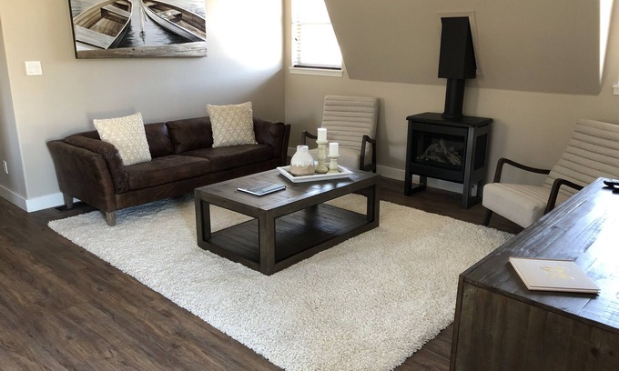 Lake Cowichan House | Beautiful Home at Lake Cowichan Marina.