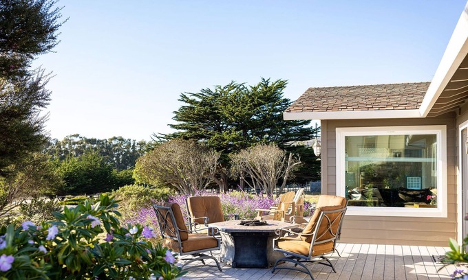 Occidental House | Beautiful Home Close To The Beach