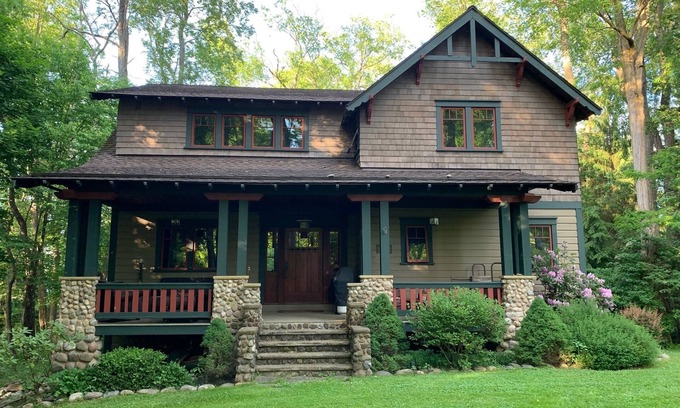 Chautauqua House | Beautiful Home for rent near CHQ Lake & Institution.n