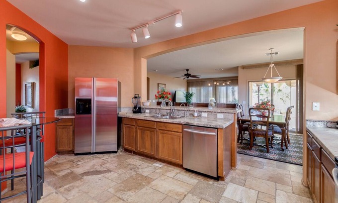 Eloy House | Beautiful home in a gated community on a golf course, w