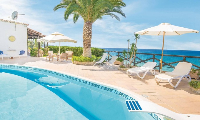 Costa dei Monaci House | Beautiful home in Parghelia VV