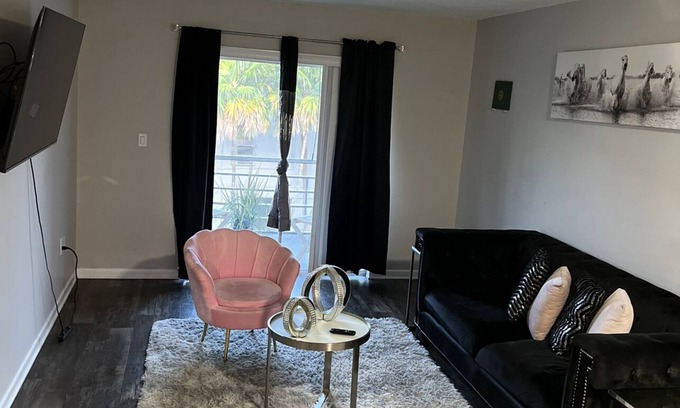 North Miami Beach Apartment | Beautiful Home in Miami, Fl!