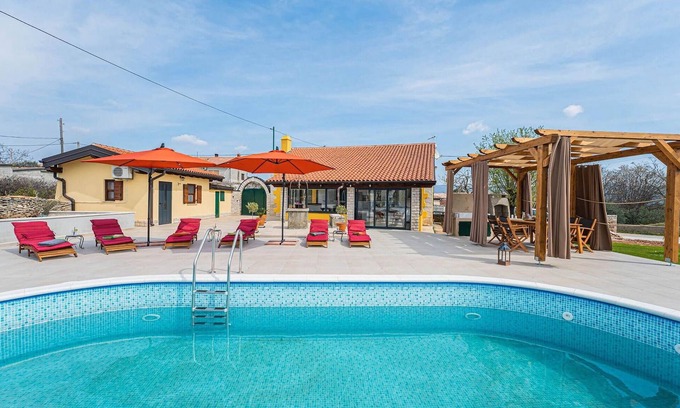 Rakalj House | Beautiful home in Rakalj