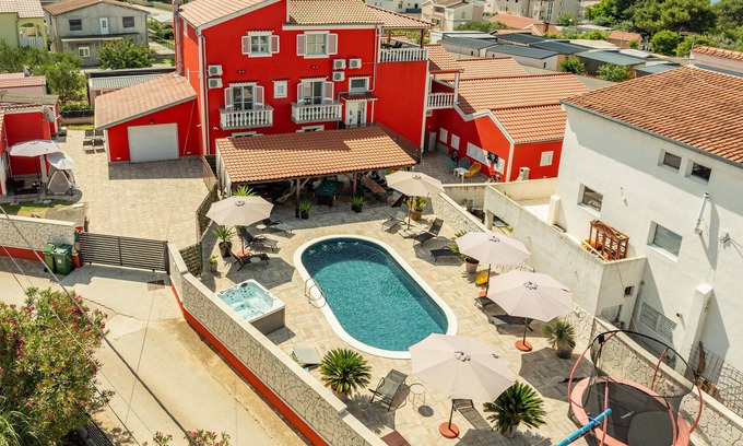 Turanj House | Beautiful home in Turanj