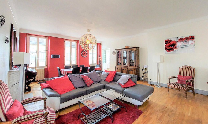 Volnay House | Beautiful home in Volnay with WiFi