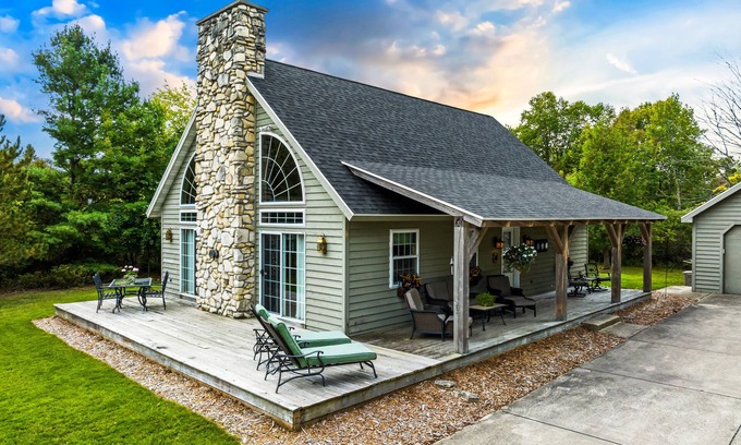 Fish Creek House | Beautiful home located on the bluff just above down town Fish Creek