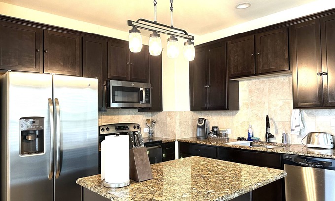 Turtle Creek Village House | Beautiful home near round rock downtown & waterpark retro video games
