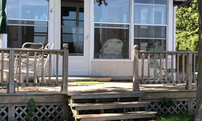 Bellaire House | Beautiful Home on all sports Lake Bellaire. Boat to Torch Lake