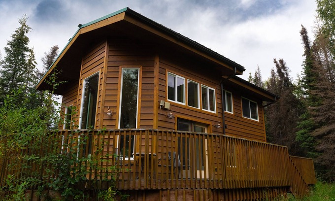 Cooper Landing House | Beautiful Home on 30 Wooded Acres with Creek