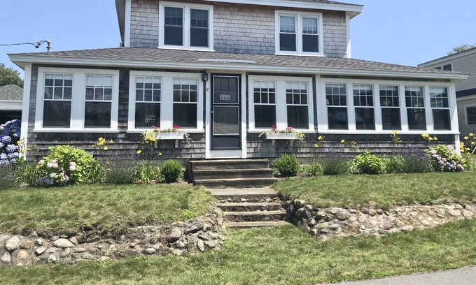 Harwich Port House | Beautiful Home, Sleeps 8, Steps From The Beach, HarwichPort