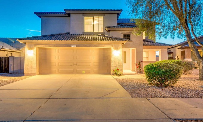 Tuscano House | Beautiful Home, Stores nearby, Downtown phoenix within 20 mins