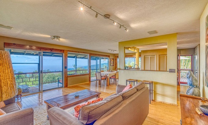 Honaunau-Napoopoo Other | Beautiful Home with Amazing Ocean Views Located on an Organic Farm