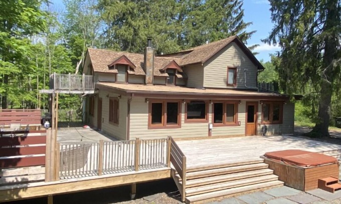 Hunter House | Beautiful House 1 Mile From Hunter Mountain