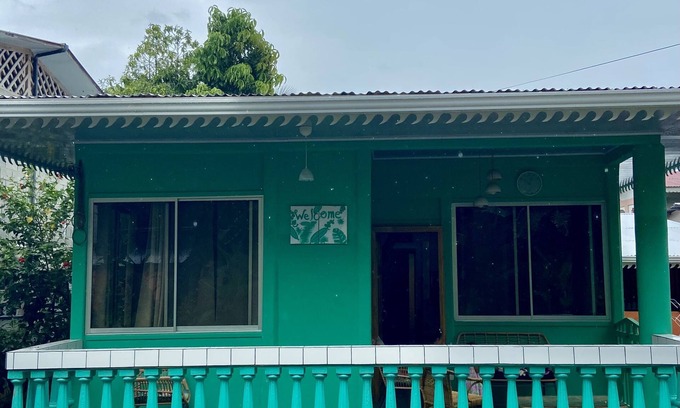 Manzanillo House | Beautiful House 2 blocks from beach with AC