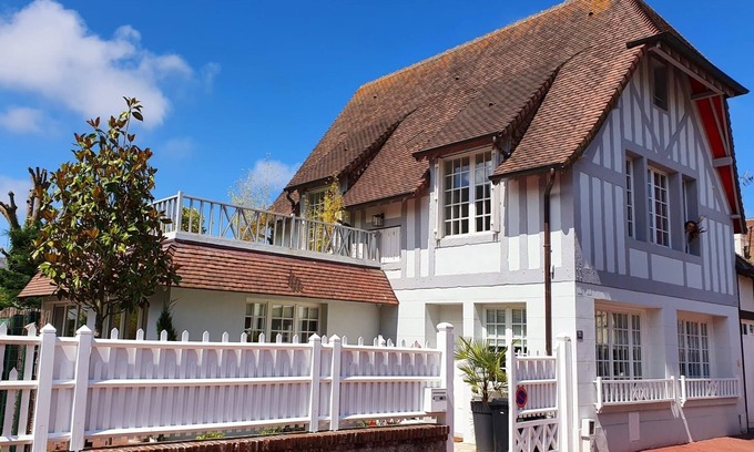 Deauville City Centre House | Beautiful House Deauville Center