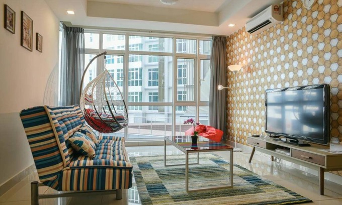 Kuala Lumpur Apartment | Beautiful house facing infinity pool new Kuala Lumpur and Putrajaya
