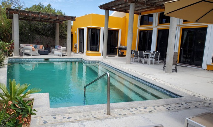 Los Barriles House | Beautiful House, Private Yard & Pool, Outdoor Seating, Garage Space, Sleeps 6.