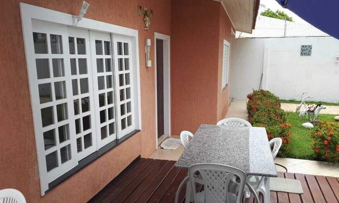 Coroa do Meio House | BEAUTIFUL HOUSE WITH POOL NEAR SHOPPING AND BEACHES