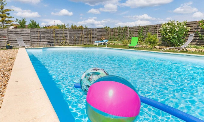 Verteillac House | Beautiful house with pool - 6/8 people