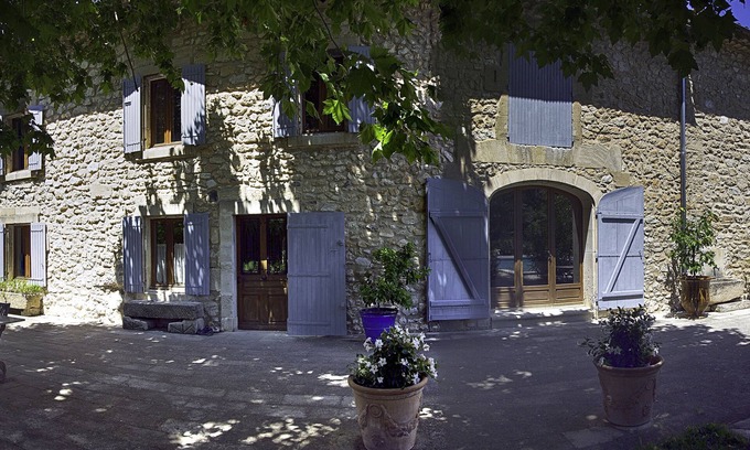 Plan-d'Orgon Cottage | beautiful independent apartment