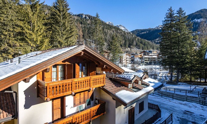 Campitello di Fassa Apartment | Beautiful apartment for 6 guests with TV and balcony