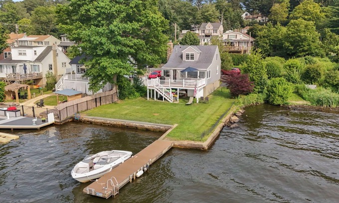 Lake Hopatcong Cottage | Beautiful Lakefront Home with Amazing Lake Views. Dog Friendly!
