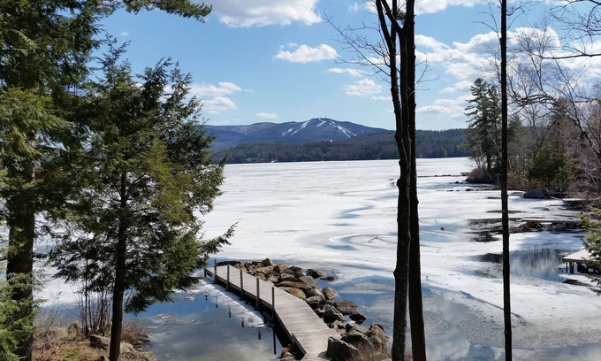 Sunapee House | Beautiful Lakefront Home Perfect for Every Season