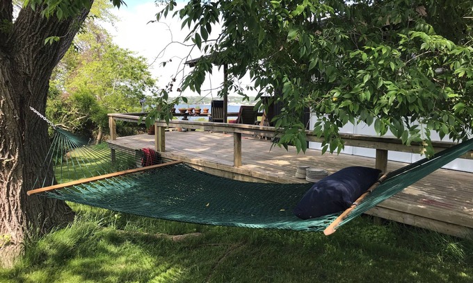 Montauk House | Beautiful Lakefront House with Water Access