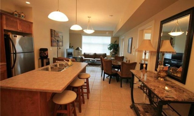Sicamous Apartment | Beautiful Lakefront Mara Lake Condo