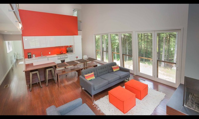 North Sutton House | Beautiful Lakefront on Scenic Kezar Lake Dartmouth/Sunapee region