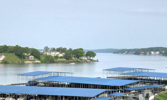 Osage Beach Condo | Beautiful Lakefront condo with stunning Lake views. NO stairs from parking lot