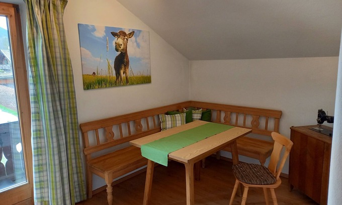 Jachenau Apartment | Beautiful large renovated vacation apartment with 3 bedrooms