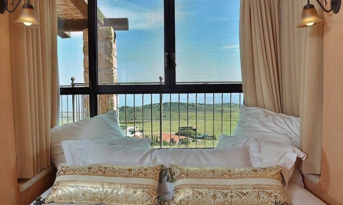 Artists Colony Villa | Beautiful, Large Villa on the Galilee Mountain