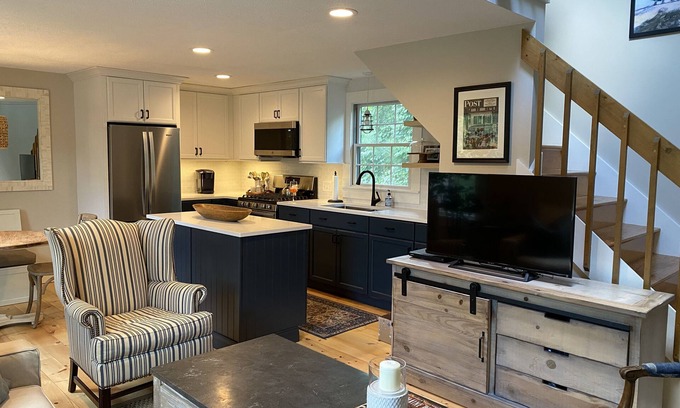 Ogunquit Apartment | Beautiful Lodging Near Perkins Cove!