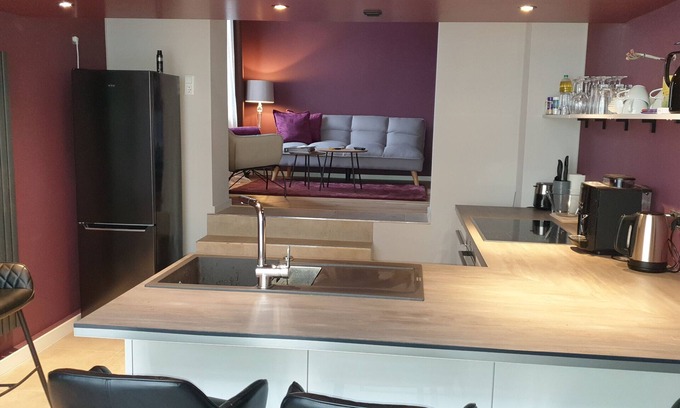 Loebtau Apartment | Beautiful loft with free parking