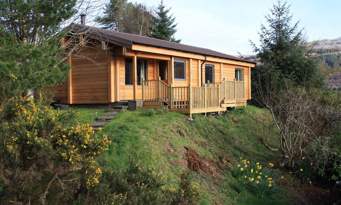 Strontian Cabin | Beautiful Log Cabin in a Stunning Location with Mountain and Loch Views